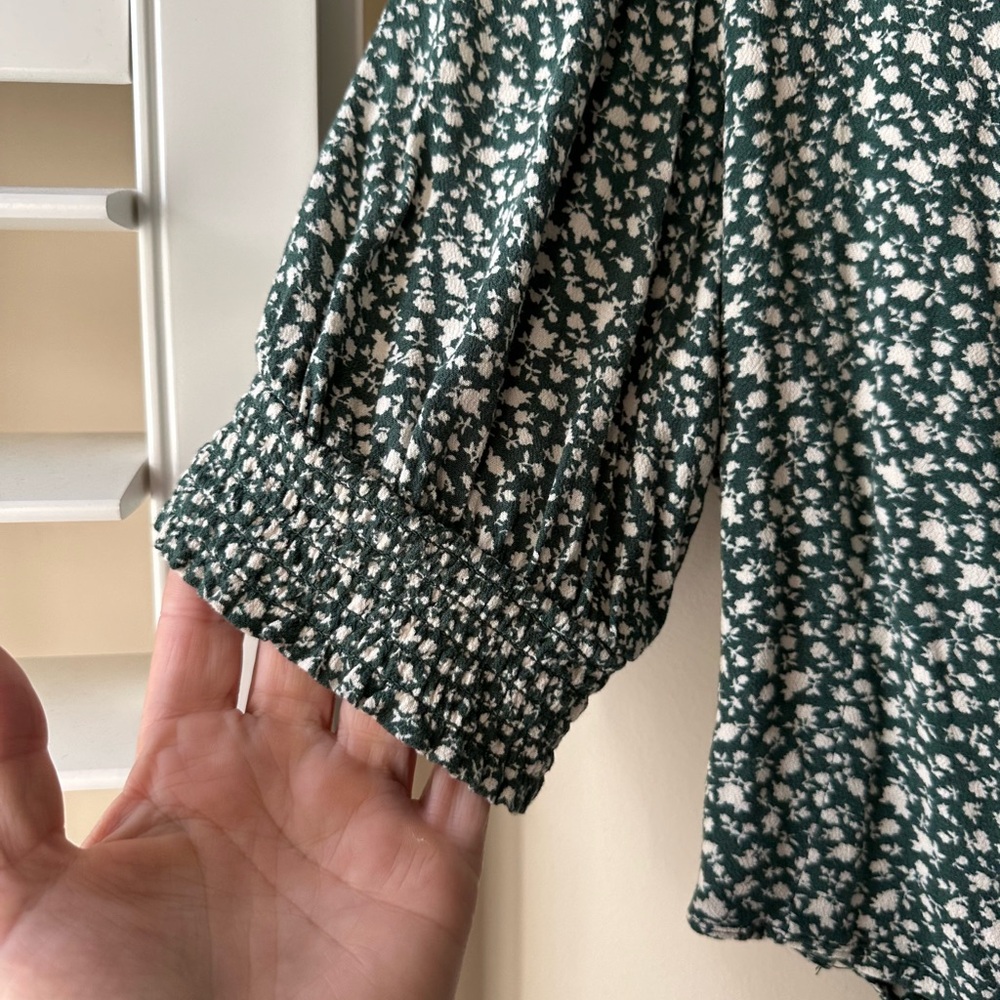 American Eagle Blouse - Picture 6 of 8